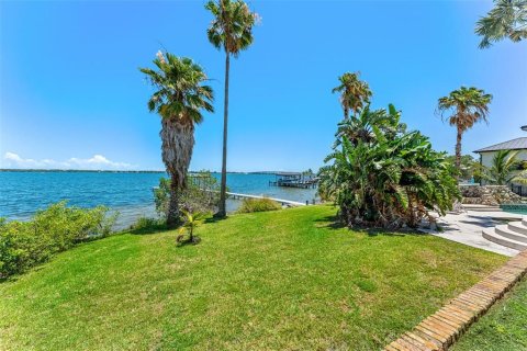House in Melbourne, Florida 8 bedrooms, 898.74 sq.m. № 1198801 - photo 15