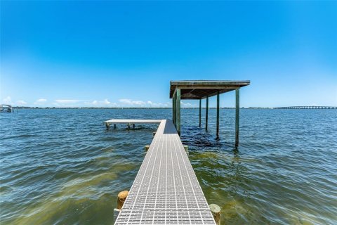 House in Melbourne, Florida 8 bedrooms, 898.74 sq.m. № 1198801 - photo 19