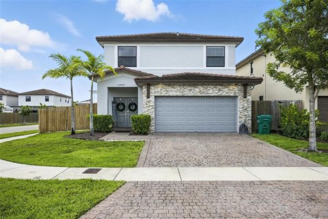 Villa ou maison à vendre à Homestead, Floride: 4 chambres, 224.08 m2 № 1830774 - photo 1