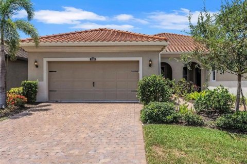 House in Venice, Florida 2 bedrooms, 156.73 sq.m. № 2280045