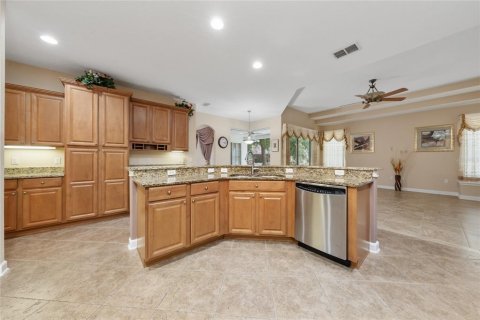 House in Sanford, Florida 5 bedrooms, 339.65 sq.m. № 2150137 - photo 30