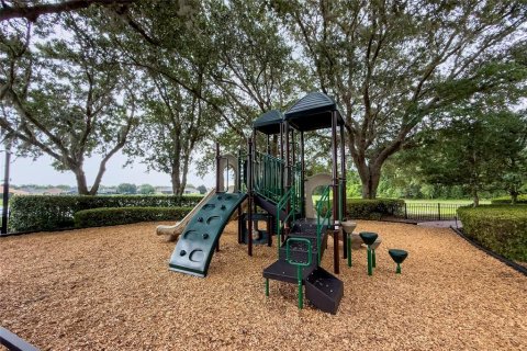 House in Sanford, Florida 5 bedrooms, 339.65 sq.m. № 2150137 - photo 12