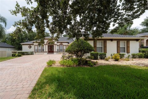 House in Sanford, Florida 5 bedrooms, 339.65 sq.m. № 2150137 - photo 14