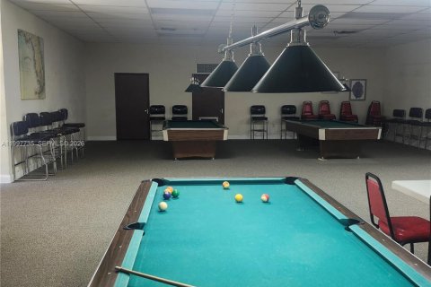 Condo in Miami, Florida, 2 bedrooms  № 2065965 - photo 10