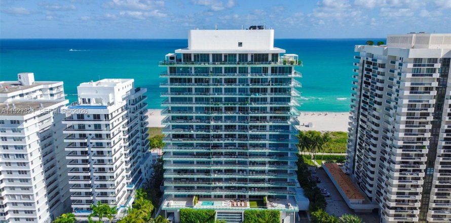 Кондоминиум с 2 спальнями в Майами-Бич, Флорида № 2053471