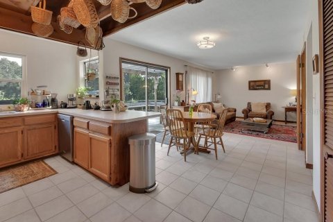 Casa en venta en DeLand, Florida, 4 dormitorios, 194.35 m2 № 2219507 - foto 4