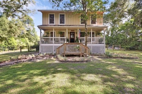 House in DeLand, Florida 4 bedrooms, 194.35 sq.m. № 2219507