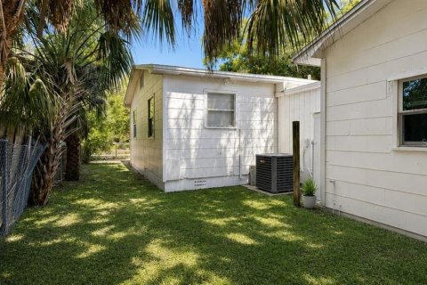 Immobilier commercial à vendre à Saint Petersburg, Floride: 7 chambres, 192.68 m2 № 2345429 - photo 16