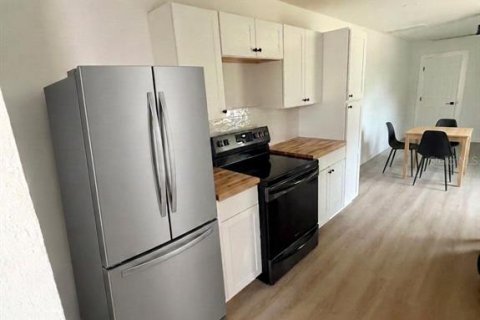 Immobilier commercial à vendre à Saint Petersburg, Floride: 7 chambres, 192.68 m2 № 2345429 - photo 22