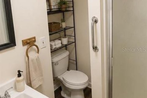 Immobilier commercial à vendre à Saint Petersburg, Floride: 7 chambres, 192.68 m2 № 2345429 - photo 14