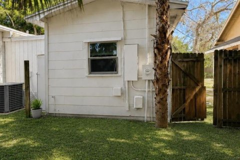 Immobilier commercial à vendre à Saint Petersburg, Floride: 7 chambres, 192.68 m2 № 2345429 - photo 17