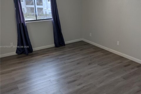 Copropriété à louer à Miami, Floride: 1 chambre, 53.79 m2 № 2040953 - photo 6