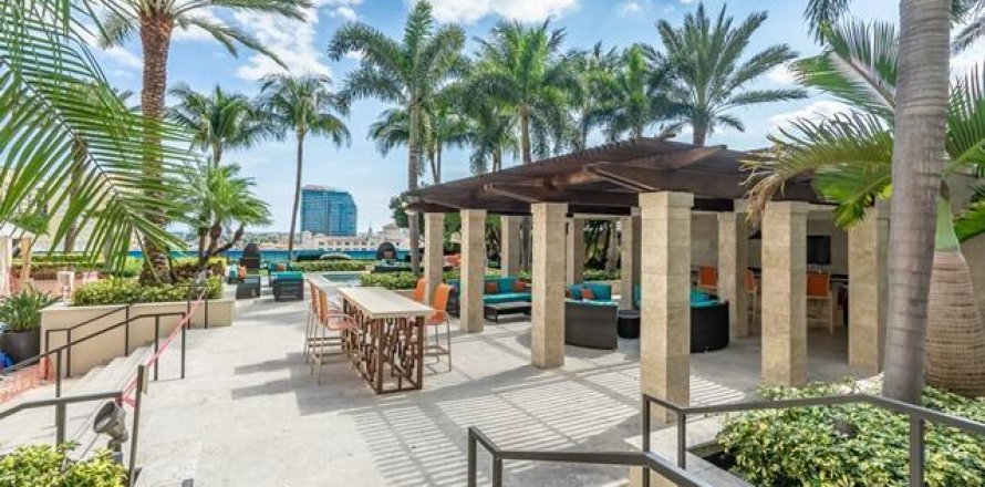 Condo à West Palm Beach, Floride, 1 chambre  № 2431353