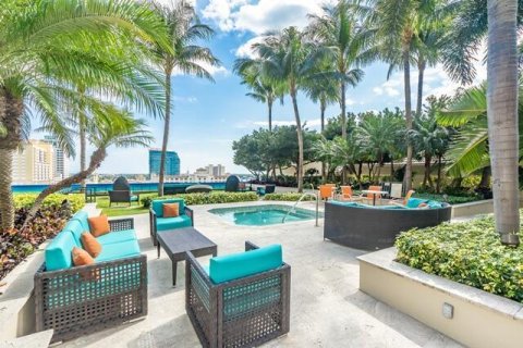 Copropriété à louer à West Palm Beach, Floride: 1 chambre, 84.08 m2 № 2431353 - photo 14
