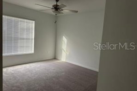 House in San Antonio, Florida 4 bedrooms, 168.15 sq.m. № 1866775 - photo 12