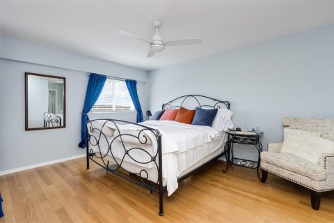 Condo in Pembroke Pines, Florida, 2 bedrooms № 2081694 - photo 21