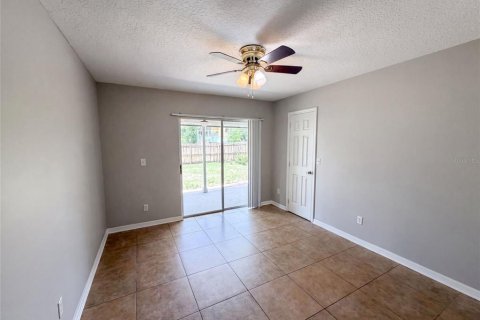 House in Winter Garden, Florida 4 bedrooms, 165.18 sq.m. № 2227392 - photo 22