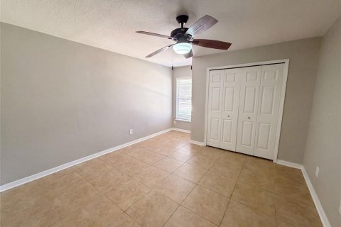 House in Winter Garden, Florida 4 bedrooms, 165.18 sq.m. № 2227392 - photo 16
