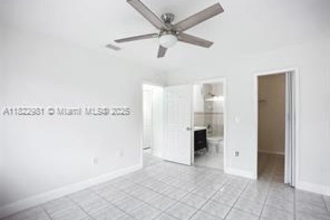 Touwnhouse à louer à Hialeah, Floride: 3 chambres, 109.62 m2 № 1790987 - photo 26