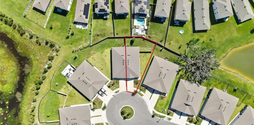 House in San Antonio, Florida 3 bedrooms, 145.39 sq.m. № 1792203