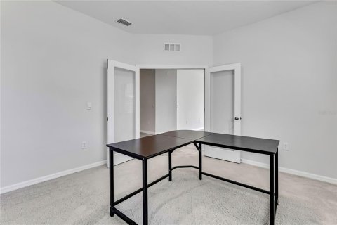 House in San Antonio, Florida 3 bedrooms, 145.39 sq.m. № 1792203 - photo 12