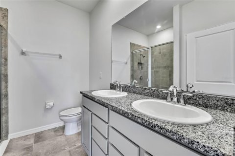 House in San Antonio, Florida 3 bedrooms, 145.39 sq.m. № 1792203 - photo 26