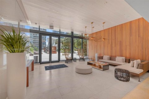 Condo in Miami, Florida, 1 bedroom  № 1696855 - photo 5