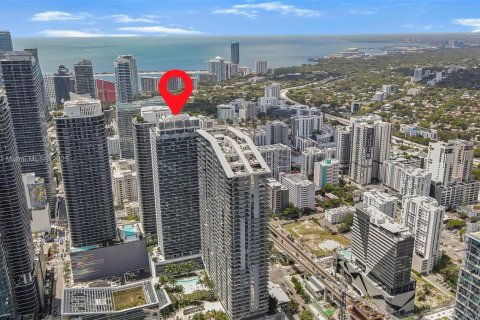 Condo in Miami, Florida, 1 bedroom  № 1696855 - photo 2