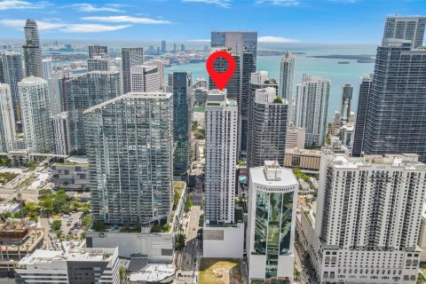 Condo in Miami, Florida, 1 bedroom  № 1696855 - photo 1