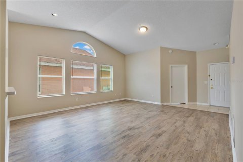 Casa en venta en Kissimmee, Florida, 3 dormitorios, 120.87 m2 № 2218538 - foto 5