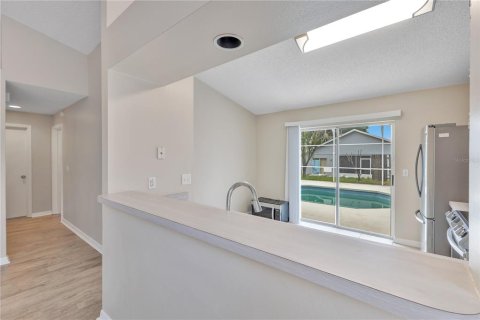 Casa en venta en Kissimmee, Florida, 3 dormitorios, 120.87 m2 № 2218538 - foto 9