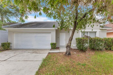 House in Kissimmee, Florida 3 bedrooms, 120.87 sq.m. № 2218538