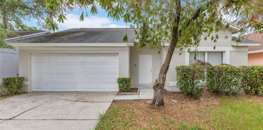 Casa en Kissimmee, Florida 3 dormitorios, 120.87 m2 № 2218538