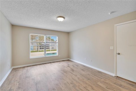 Casa en venta en Kissimmee, Florida, 3 dormitorios, 120.87 m2 № 2218538 - foto 12