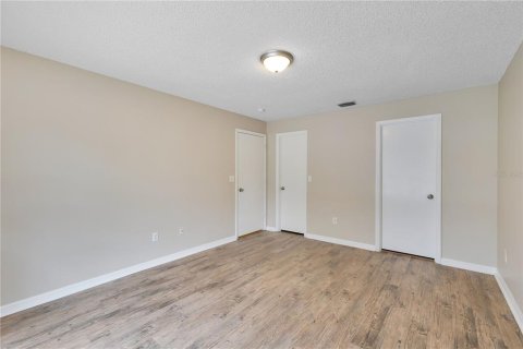 Casa en venta en Kissimmee, Florida, 3 dormitorios, 120.87 m2 № 2218538 - foto 10
