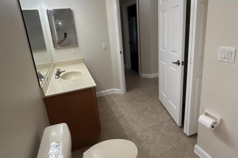 Casa en venta en West Palm Beach, Florida, 5 dormitorios, 326.92 m2 № 2323945 - foto 13
