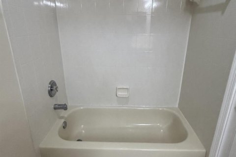 Casa en venta en West Palm Beach, Florida, 5 dormitorios, 326.92 m2 № 2323945 - foto 11