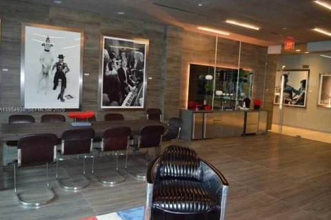 Copropriété à louer à Miami, Floride: 1 chambre, 76.92 m2 № 2009756 - photo 10