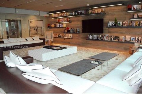 Copropriété à louer à Miami, Floride: 1 chambre, 76.92 m2 № 2009756 - photo 12