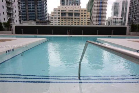 Copropriété à louer à Miami, Floride: 1 chambre, 76.92 m2 № 2009756 - photo 2