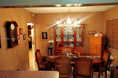 Купить виллу или дом в Хайалиа, Флорида 3 спальни, 130.25м2, № 1991955 - фото 5