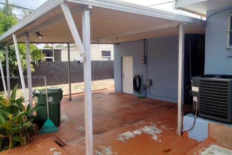 Купить виллу или дом в Хайалиа, Флорида 3 спальни, 130.25м2, № 1991955 - фото 10