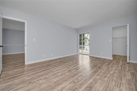 Copropriété à vendre à Lauderhill, Floride: 2 chambres, 99.41 m2 № 2091143 - photo 9