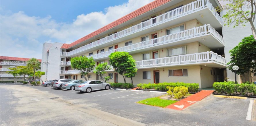 Condo à Lauderhill, Floride, 2 chambres № 2091143