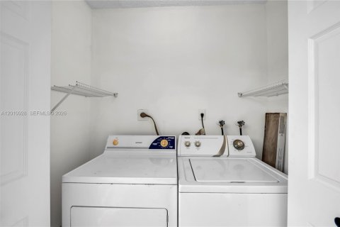 Copropriété à vendre à Lauderhill, Floride: 2 chambres, 99.41 m2 № 2091143 - photo 12