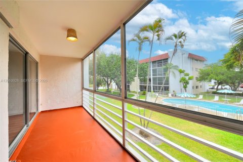 Copropriété à vendre à Lauderhill, Floride: 2 chambres, 99.41 m2 № 2091143 - photo 15