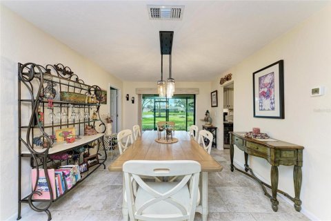 House in Sarasota, Florida 3 bedrooms, 184.23 sq.m. № 1884673 - photo 13