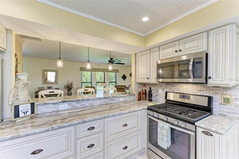 House in Sarasota, Florida 3 bedrooms, 184.23 sq.m. № 1884673 - photo 18