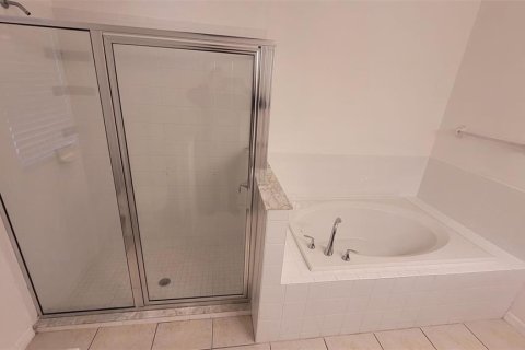 Villa ou maison à louer à Lakeland, Floride: 3 chambres, 162.21 m2 № 2220983 - photo 8