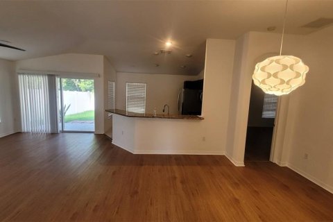 Villa ou maison à louer à Lakeland, Floride: 3 chambres, 162.21 m2 № 2220983 - photo 13